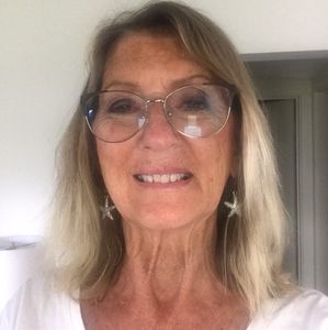 Meet your Posher, Candace